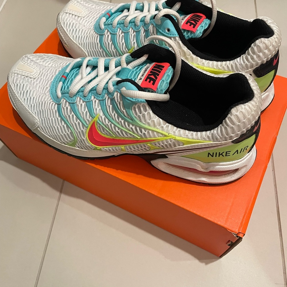 Women’s Nike Air Max Torch 4 - Picture 2 of 5